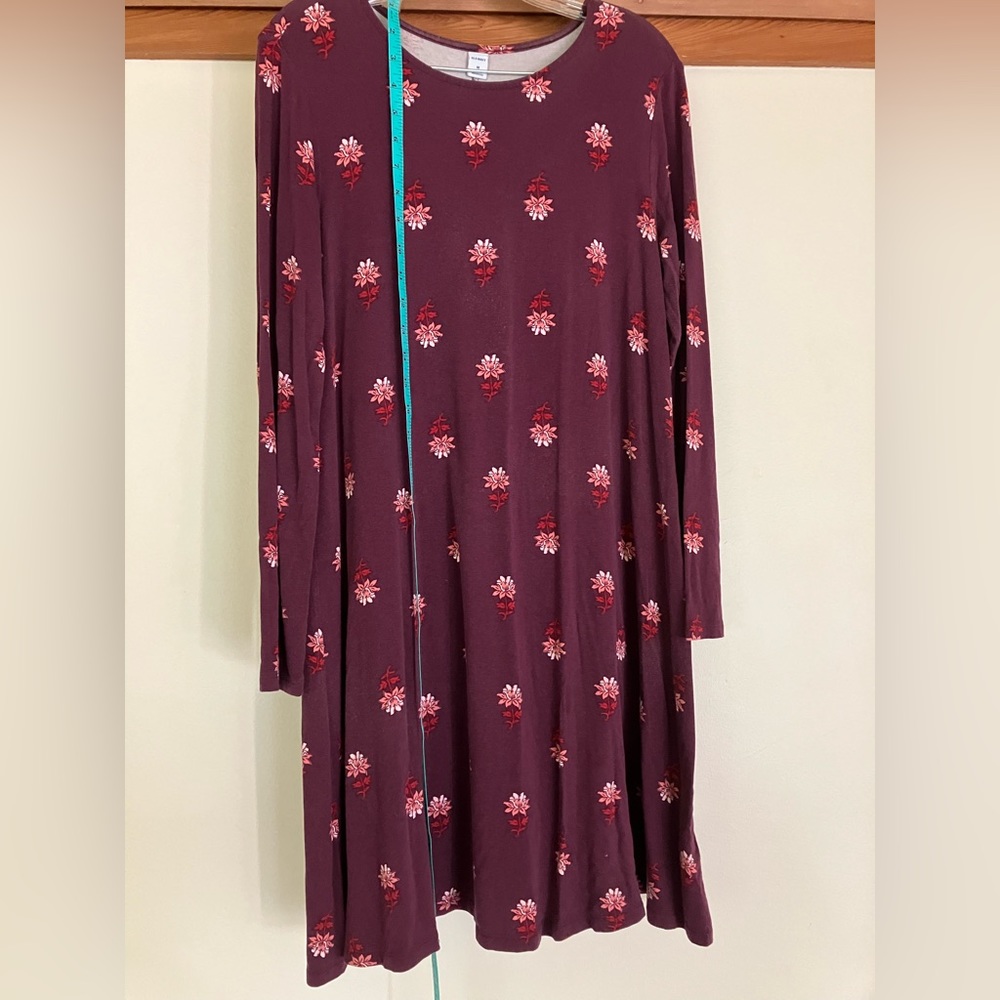 Old Navy knit midi dress Size M